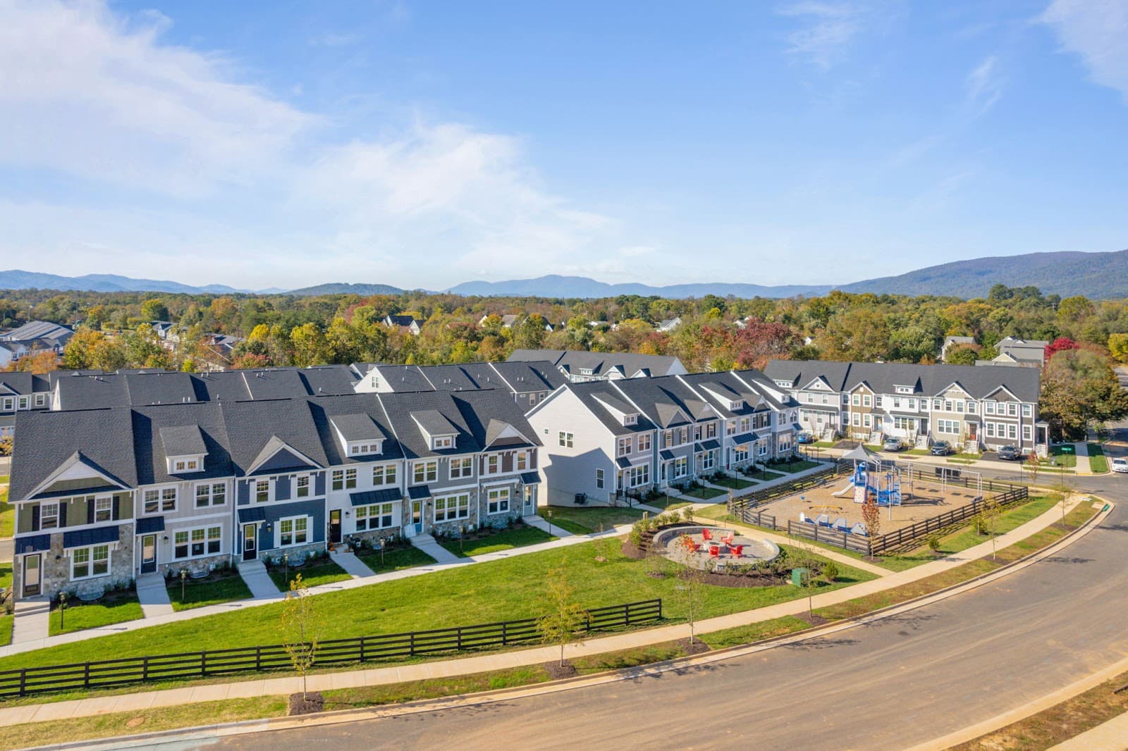 Greenwood Homes - Glenbrook Townhomes